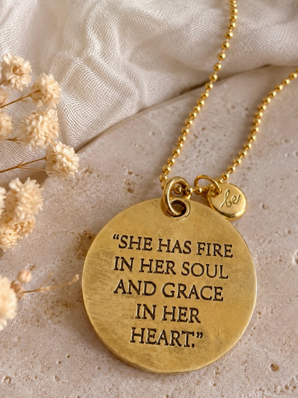 Benna + Ezra Gold Inspirational Quote Necklace Boho Layering Gift 5.29F - Picture 1 of 3